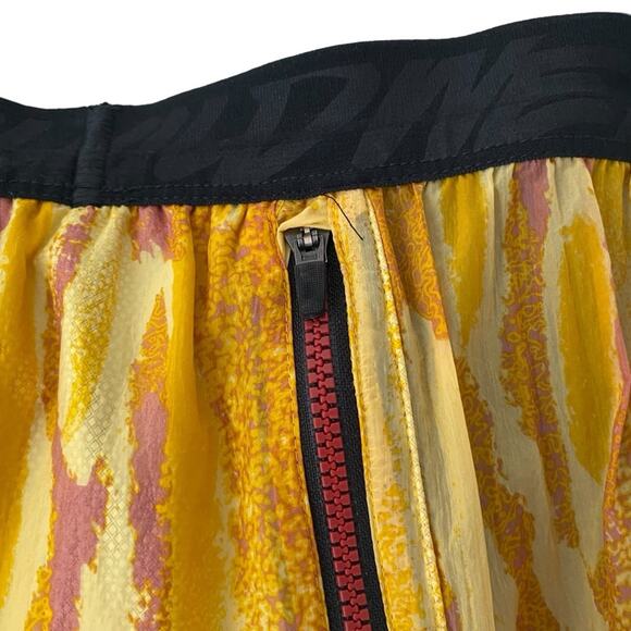 Nike Flex Stride Wild Run Running Shorts Citron Pulse Yellow size XXL - Picture 6 of 8